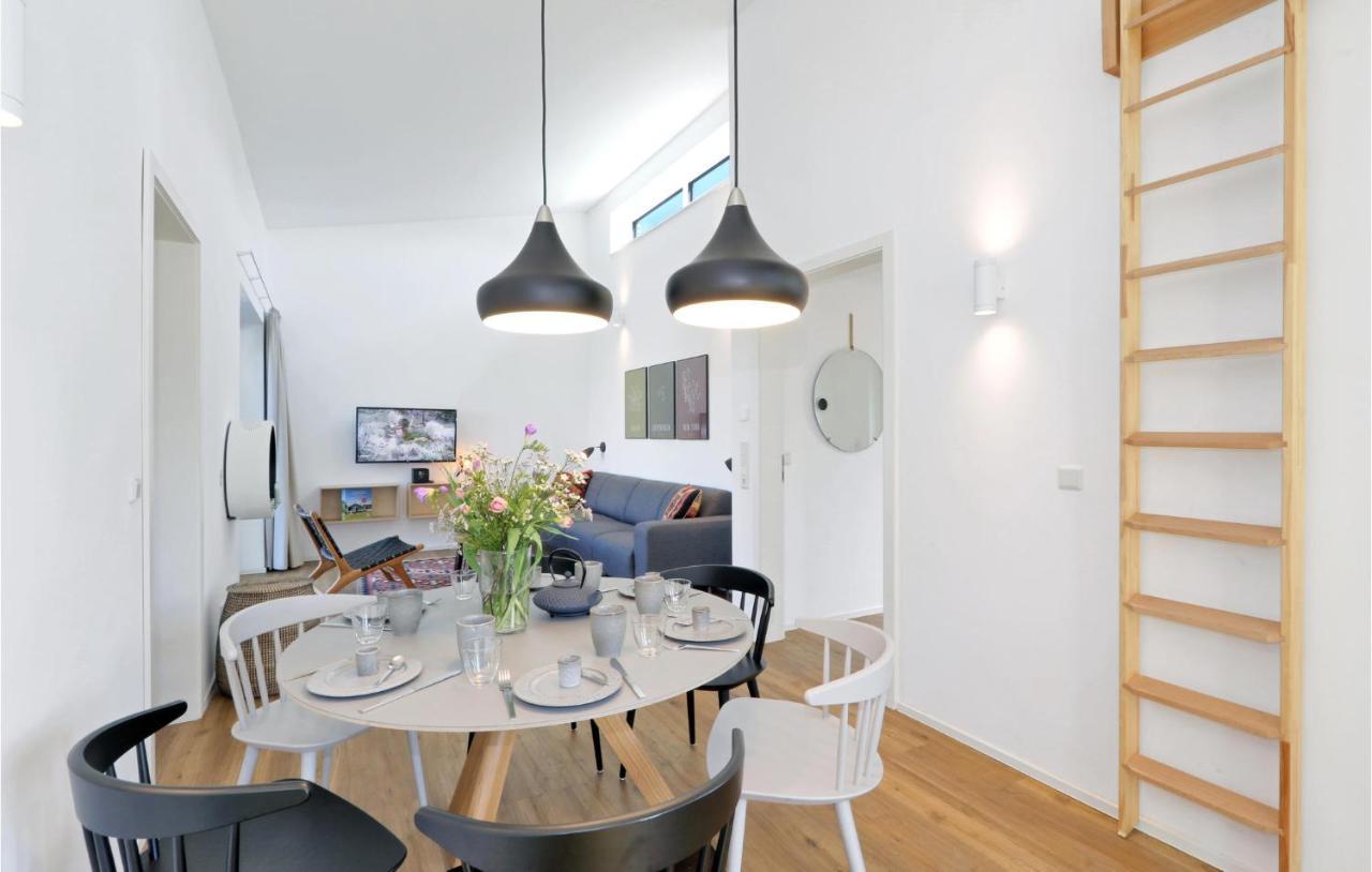 Amazing Home In Lembruch-Duemmer See With Kitchen Экстерьер фото