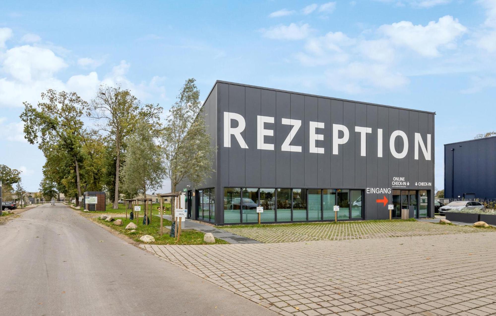 Amazing Home In Lembruch-Duemmer See With Kitchen Экстерьер фото